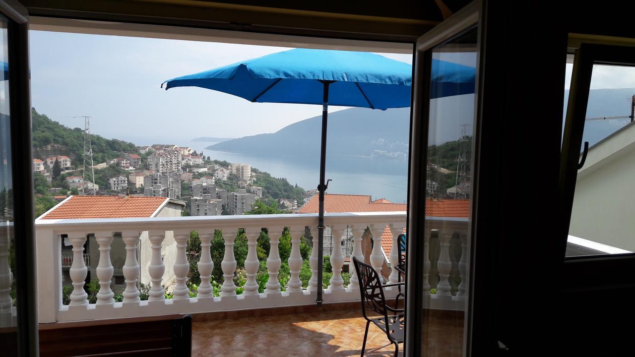 Porodicni Apartman Herceg Novi Exteriör bild