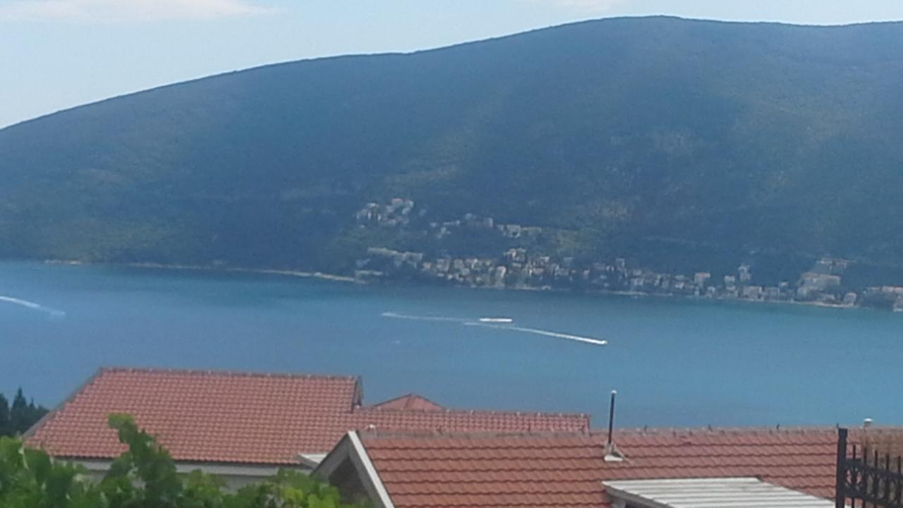 Porodicni Apartman Herceg Novi Exteriör bild